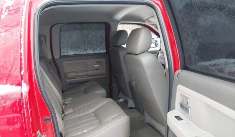 
								2005 Dodge Dakota full									