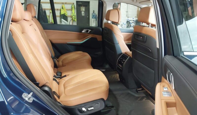 
								2022 BMW X7 full									
