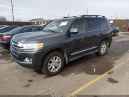 
										2017 Toyota Land cruiser full									