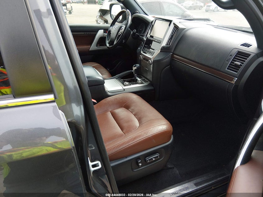 2017 Toyota Land cruiser