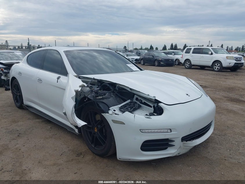 2016 Porsche Panamera
