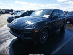 
										2020 Porsche Cayenne full									