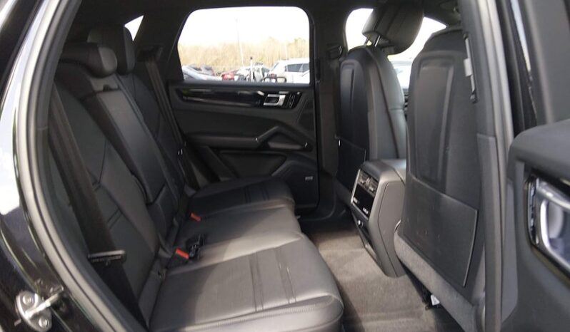 
								2020 Porsche Cayenne full									