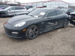 
										2013 Porsche Panamera full									