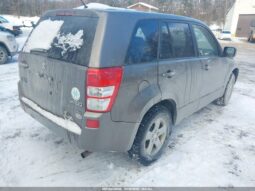 
										2013 Suzuki Grand vitara full									