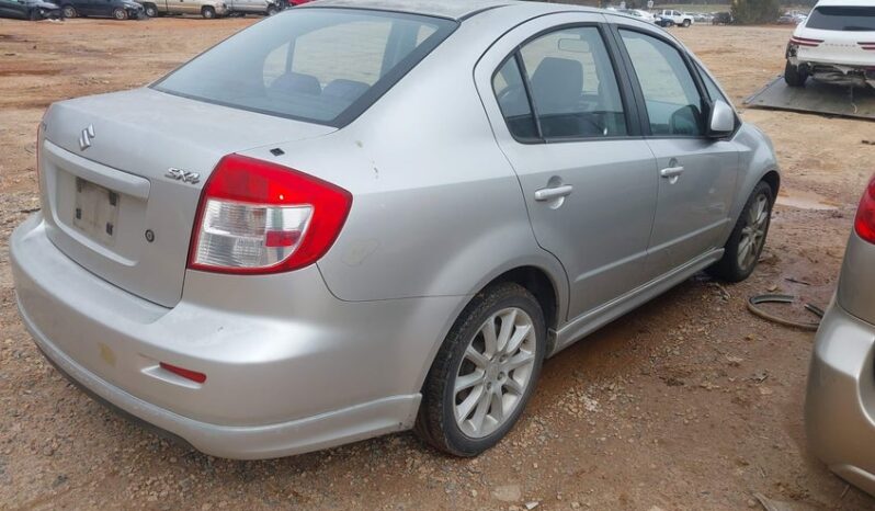 
								2008 Suzuki Sx4 full									