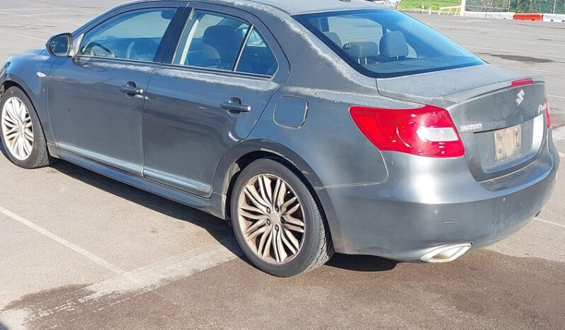 
								2012 Suzuki Kizashi full									