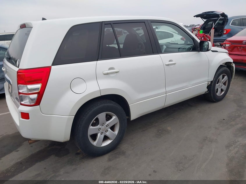 2013 Suzuki Grand vitara