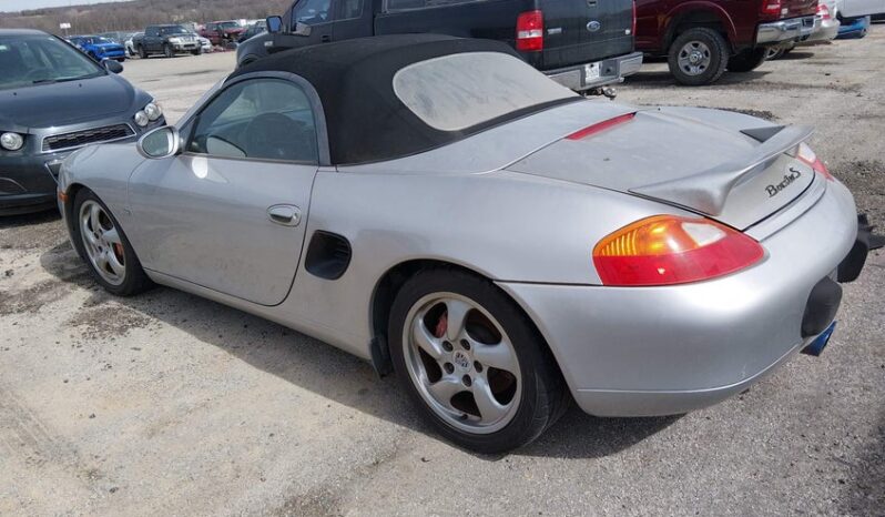 
								2000 Porsche Boxster full									