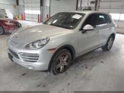 
										2012 Porsche Cayenne full									