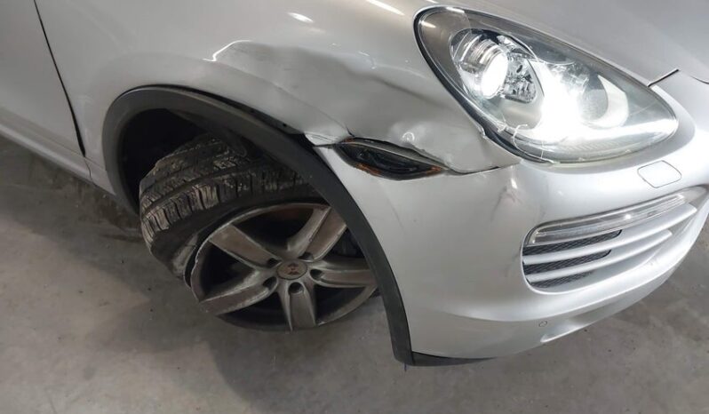 
								2012 Porsche Cayenne full									