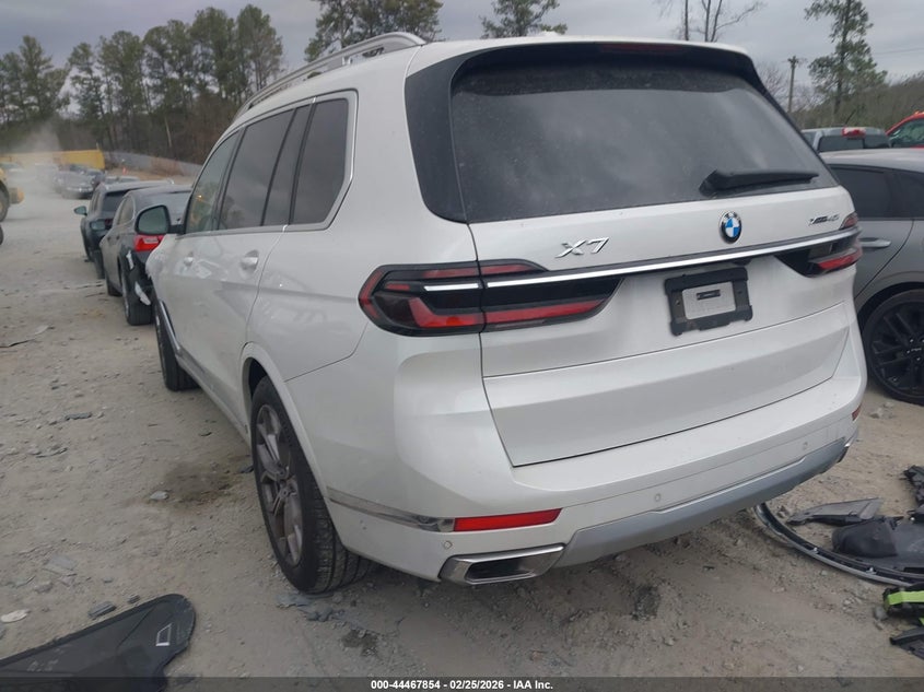 2025 BMW X7