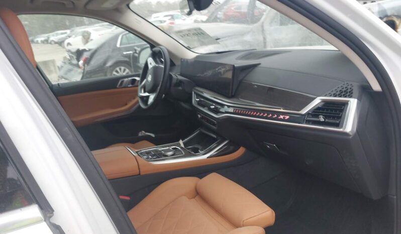 
								2025 BMW X7 full									