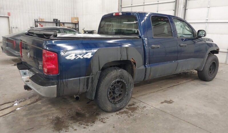 
								2005 Dodge Dakota full									