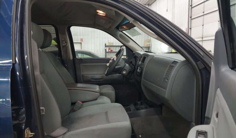 
								2005 Dodge Dakota full									