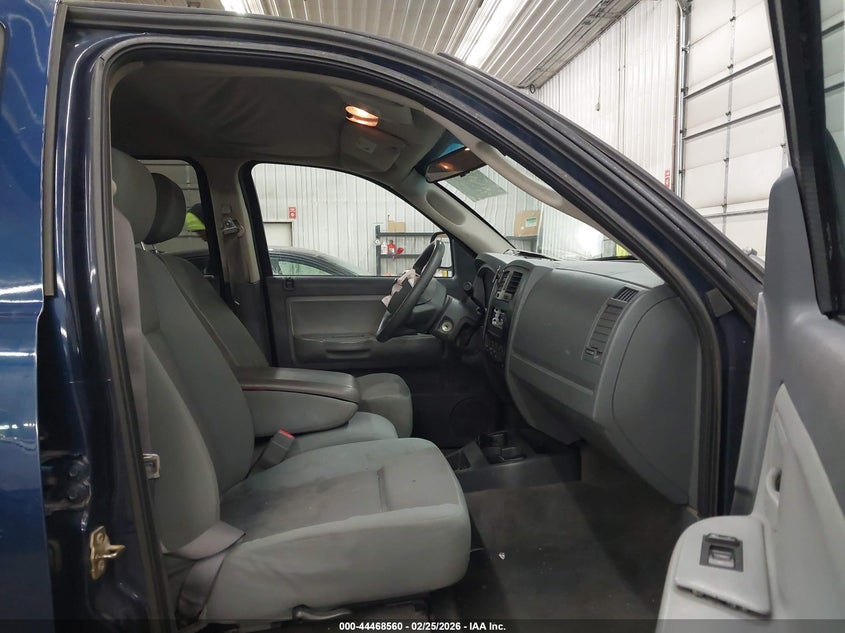 2005 Dodge Dakota