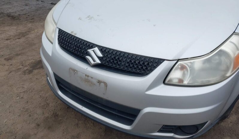 
								2011 Suzuki Sx4 full									