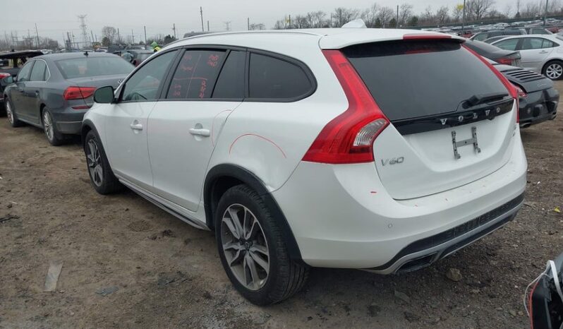 
								2015 Volvo V60 cross country full									