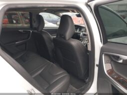 
										2015 Volvo V60 cross country full									