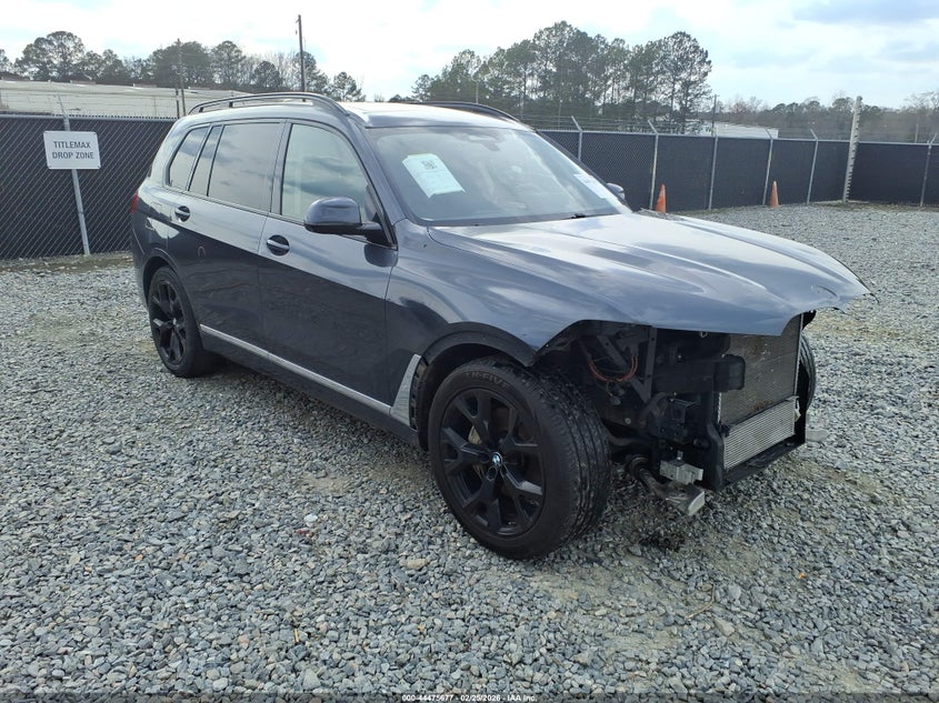 2021 BMW X7