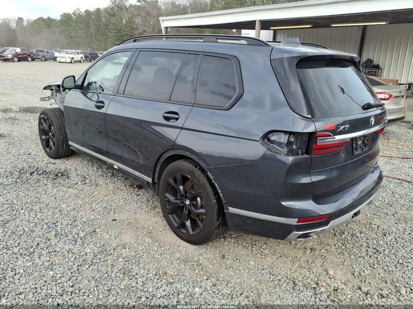 2021 BMW X7