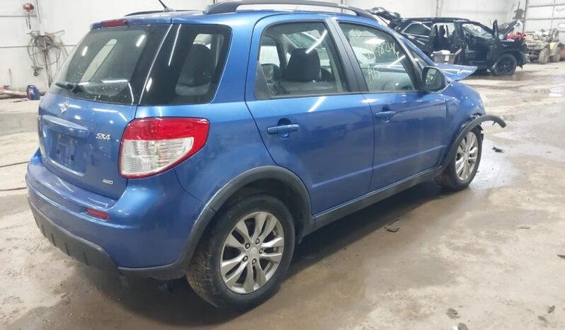 
								2013 Suzuki Sx4 full									