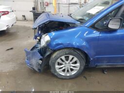 
										2013 Suzuki Sx4 full									