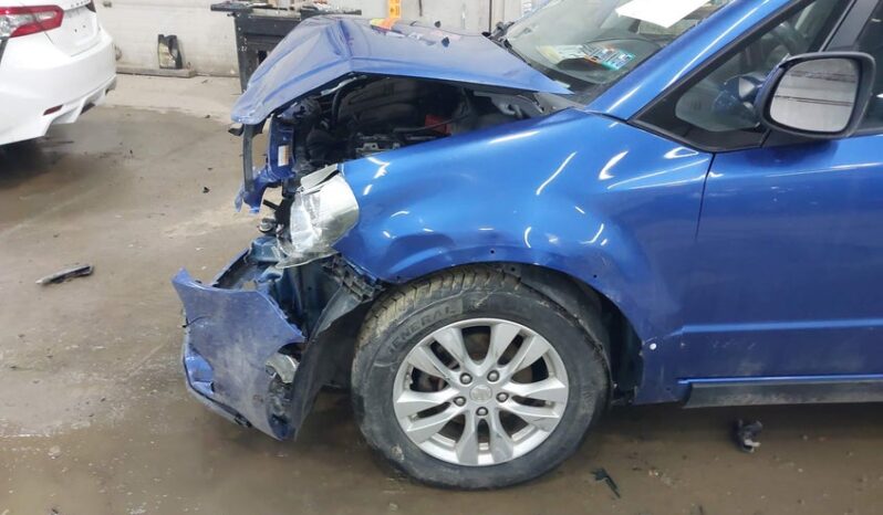 
								2013 Suzuki Sx4 full									