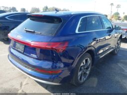 
										2022 Audi E-tron full									