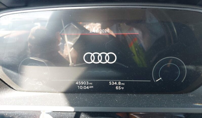 
								2022 Audi E-tron full									