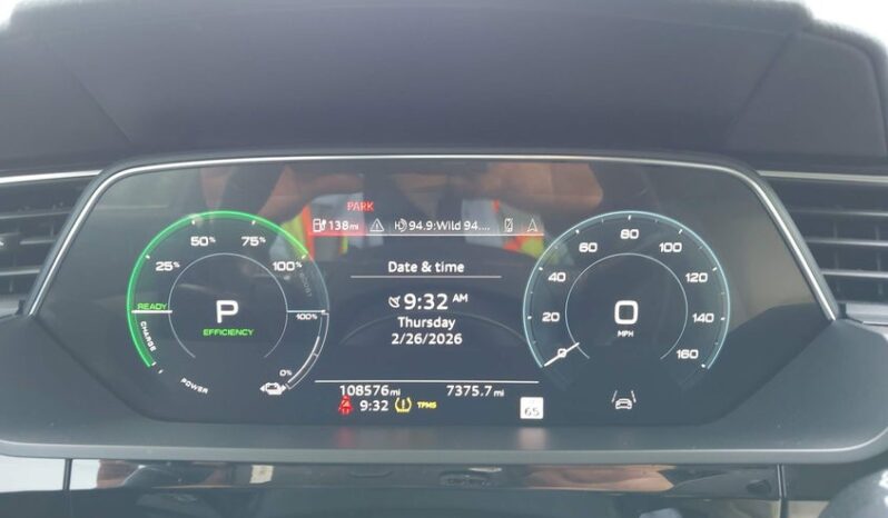 
								2021 Audi E-tron full									