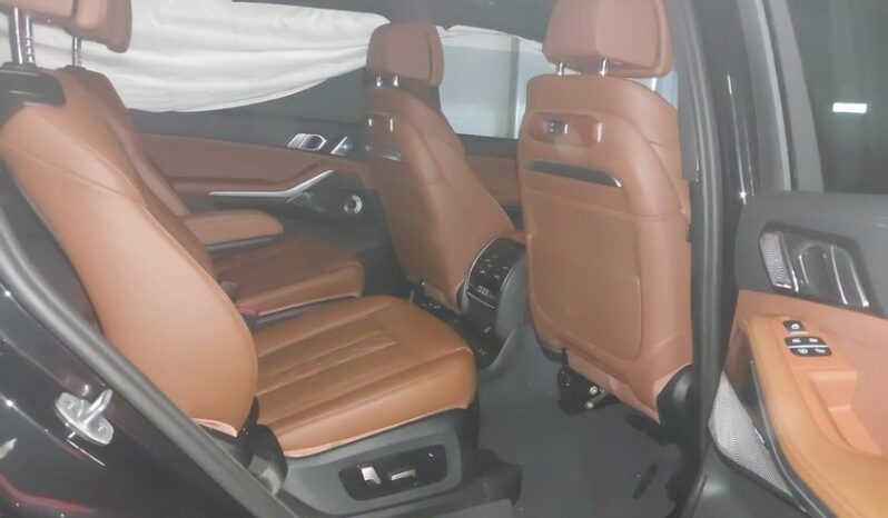 
								2026 BMW X7 full									