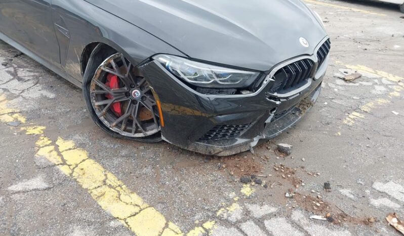 
								2023 BMW M8 full									