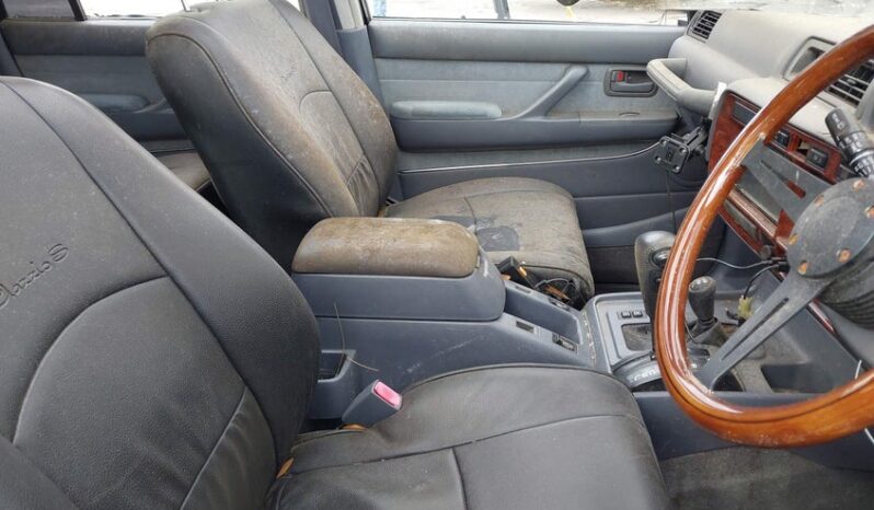 
								1995 Toyota Land cruiser full									