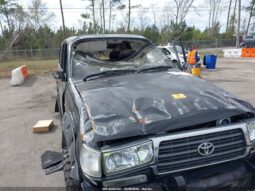 
										1995 Toyota Land cruiser full									