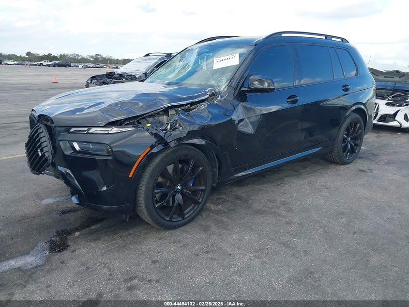2025 BMW X7