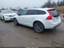 
										2017 Volvo V60 cross country full									