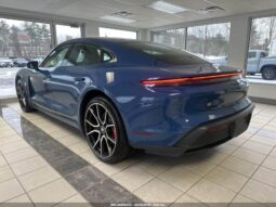
										2022 Porsche Taycan full									