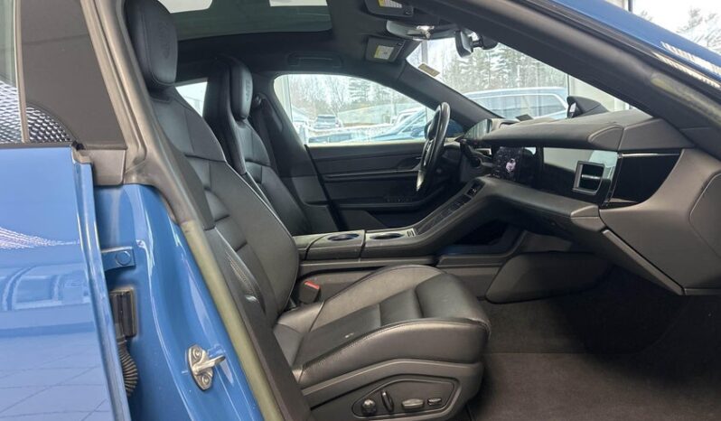 
								2022 Porsche Taycan full									