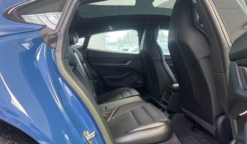 
								2022 Porsche Taycan full									