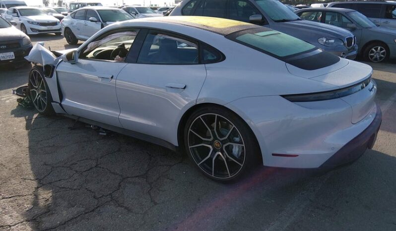
								2023 Porsche Taycan full									