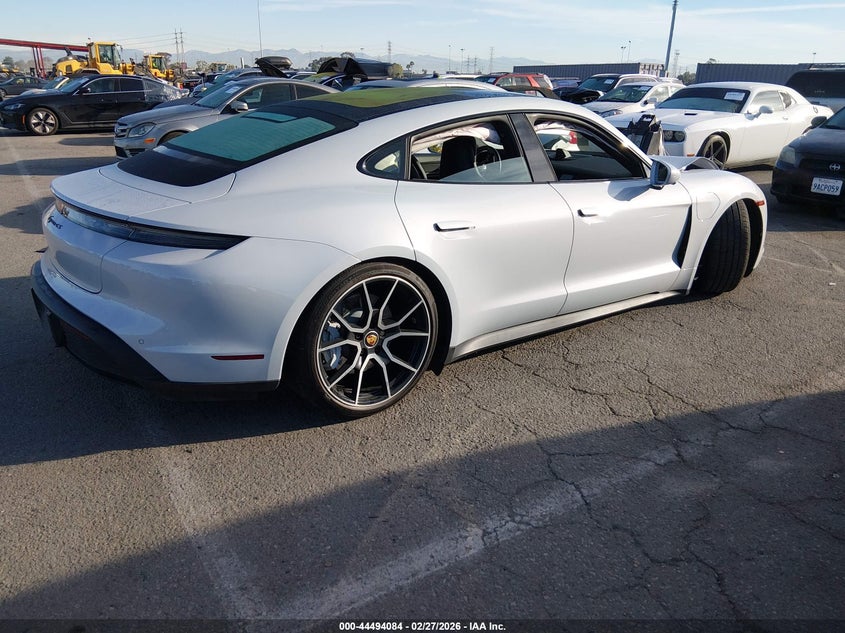 2023 Porsche Taycan