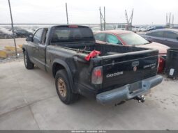 
										2004 Dodge Dakota full									