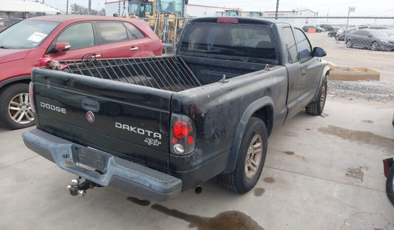 
								2004 Dodge Dakota full									