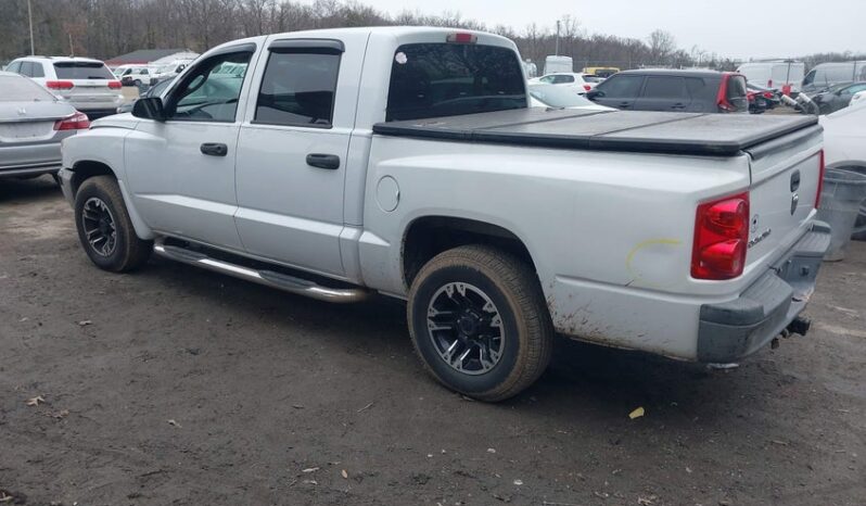 
								2006 Dodge Dakota full									