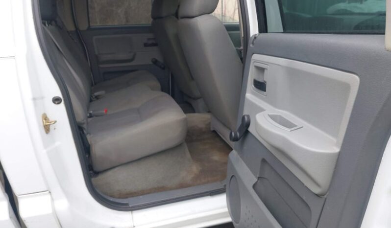 
								2006 Dodge Dakota full									
