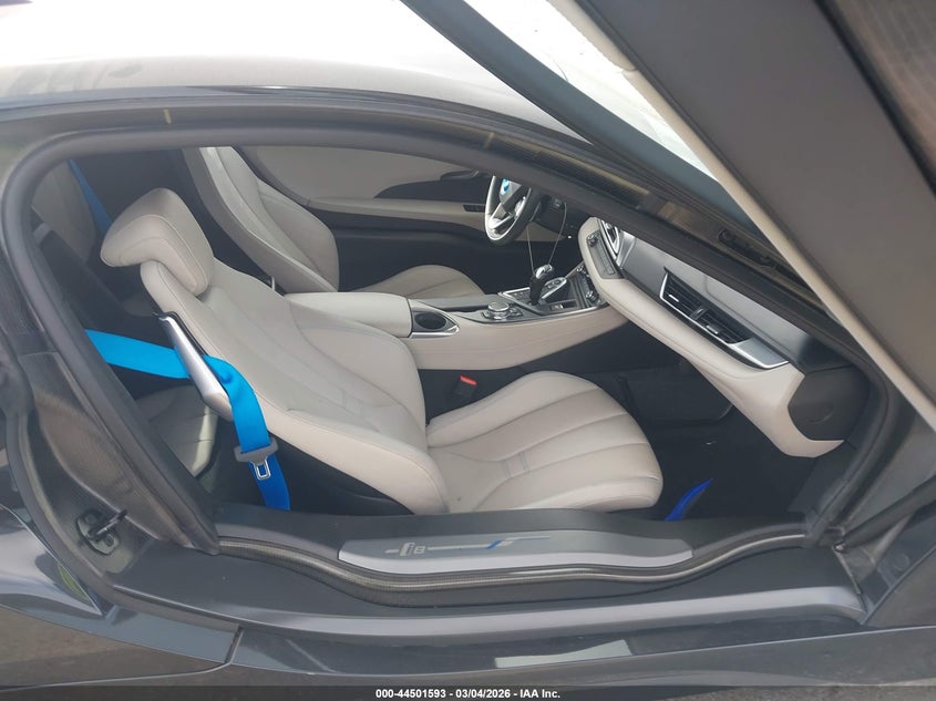 2015 BMW I8