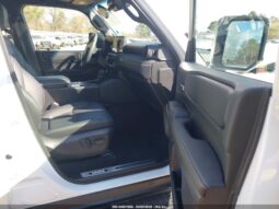 
										2025 Toyota Land cruiser full									