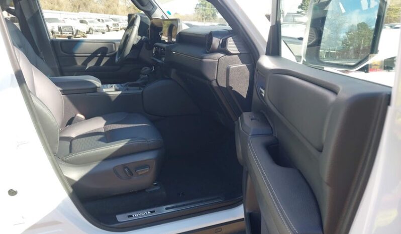 
								2025 Toyota Land cruiser full									