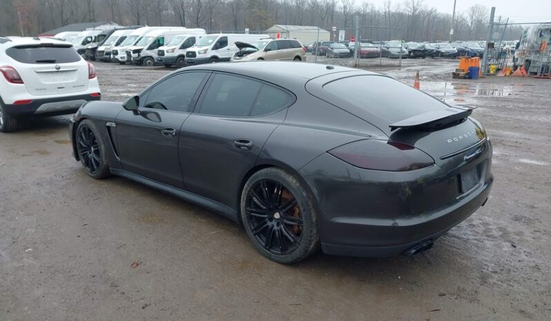
								2013 Porsche Panamera full									